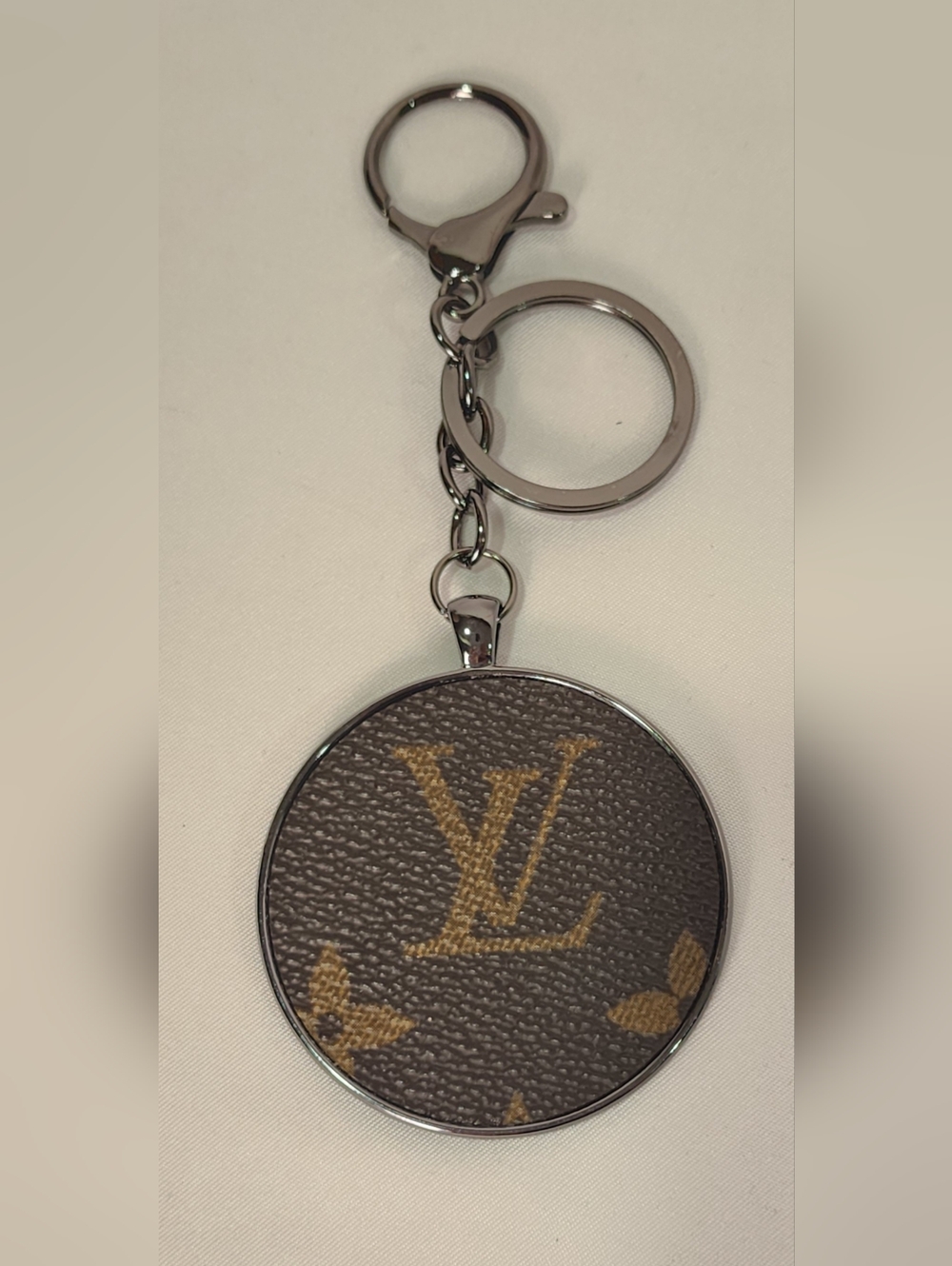 Louis Vuitton Monogram Canvas Round Keychain